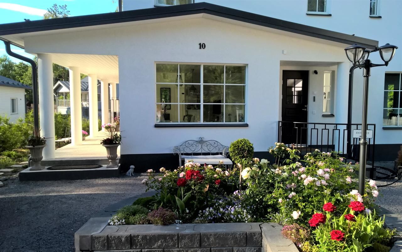 Отели типа «постель и завтрак» Villa Jokivarsi Bed & Breakfast Вантаа-14