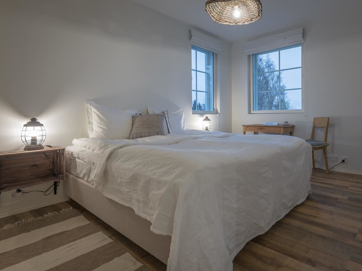 Отели типа «постель и завтрак» Villa Jokivarsi Bed & Breakfast Вантаа-10
